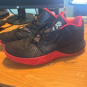 Kyrie Irving basketball shoes. Size 10. Barely worn